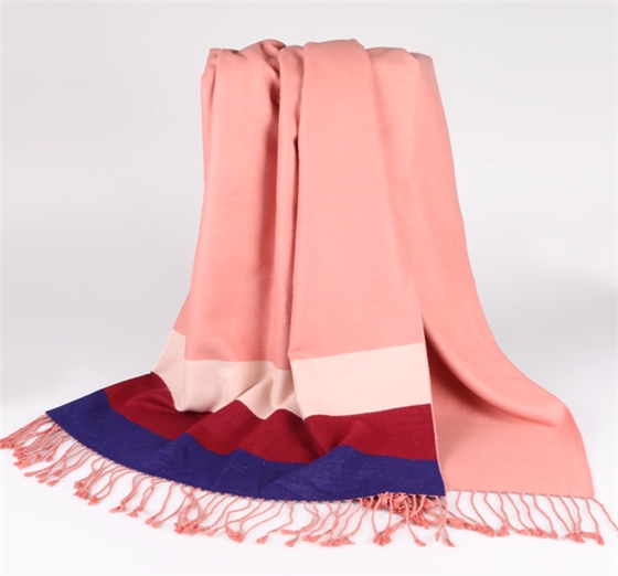 真絲圍巾生產(chǎn)基地