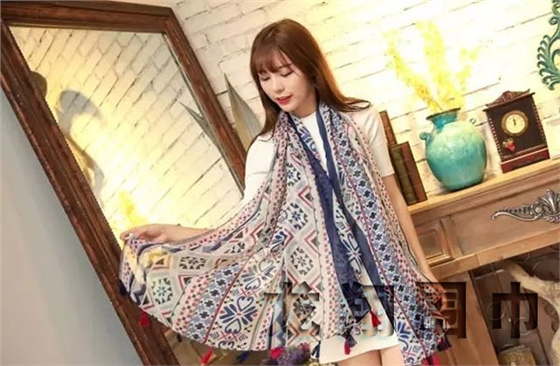 龍翔圍巾上身效果圖