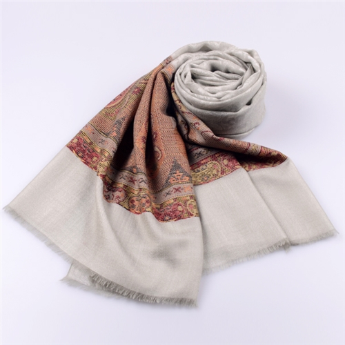 腰果花羊絨圍巾
