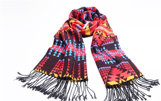 小版圍巾,圍巾購(gòu)買注意 圍巾圖