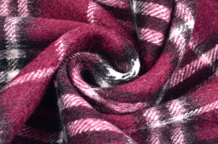 男士羊毛圍巾細(xì)節(jié)圖 男士羊毛圍巾細(xì)節(jié)圖