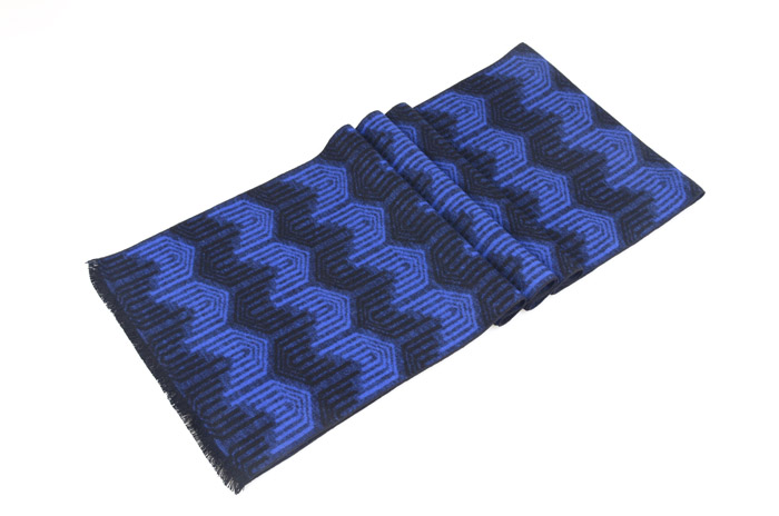 蠶絲圍巾展開效果