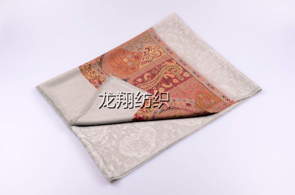 羊絨圍巾 羊絨圍巾