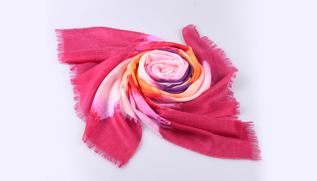 女士羊絨披肩 女士羊絨披肩