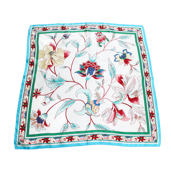花紅葉綠小方巾細節圖