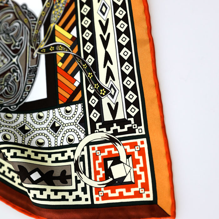 旖旎之夢(mèng)絲巾細(xì)節(jié)圖 旖旎之夢(mèng)絲巾細(xì)節(jié)圖