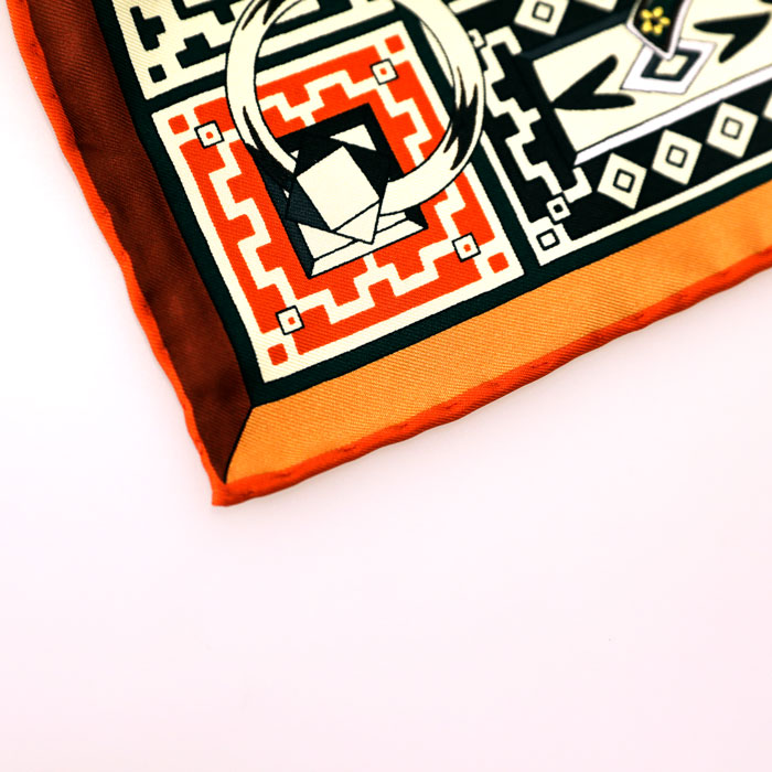 旖旎之夢(mèng)絲巾細(xì)節(jié)圖 旖旎之夢(mèng)絲巾細(xì)節(jié)圖