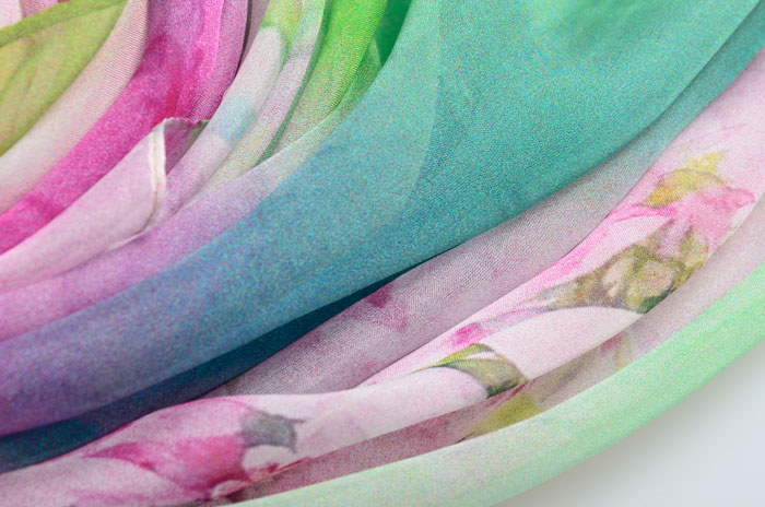 迷花沾草絲巾細(xì)節(jié)圖 迷花沾草絲巾細(xì)節(jié)圖