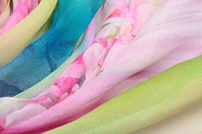 迷花沾草絲巾細(xì)節(jié)圖 迷花沾草絲巾細(xì)節(jié)圖