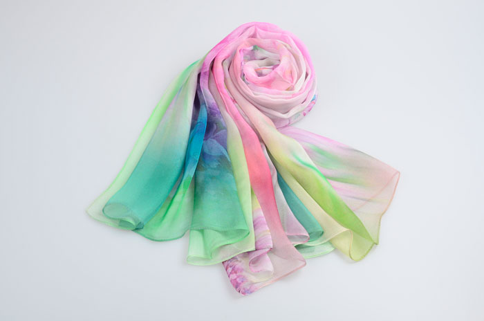 迷花沾草絲巾細(xì)節(jié)圖 迷花沾草絲巾細(xì)節(jié)圖