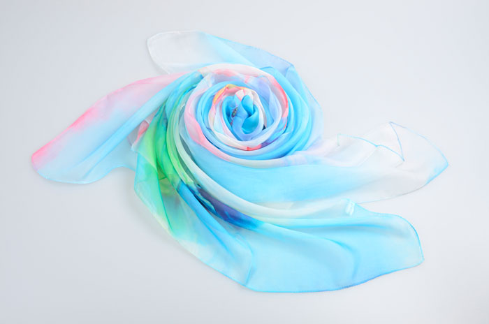 出水芙蓉絲巾細節(jié)圖 出水芙蓉絲巾細節(jié)圖