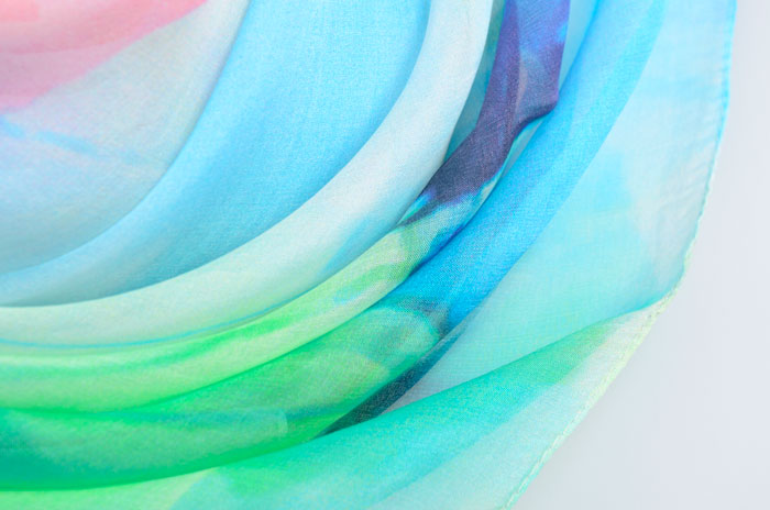 出水芙蓉絲巾細節(jié)圖 出水芙蓉絲巾細節(jié)圖