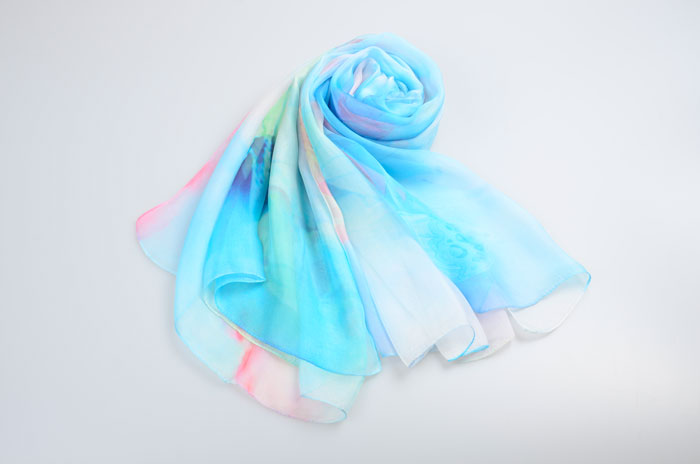 出水芙蓉絲巾細節(jié)圖 出水芙蓉絲巾細節(jié)圖