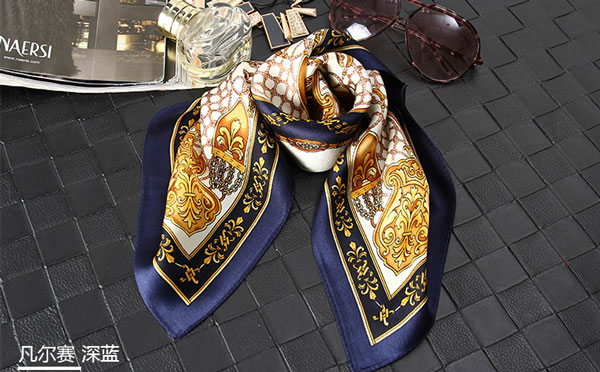 龍翔紡織絲巾產品