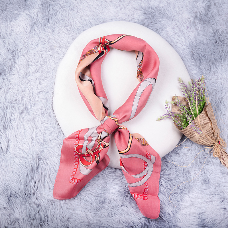 桑蠶絲絲巾搭配